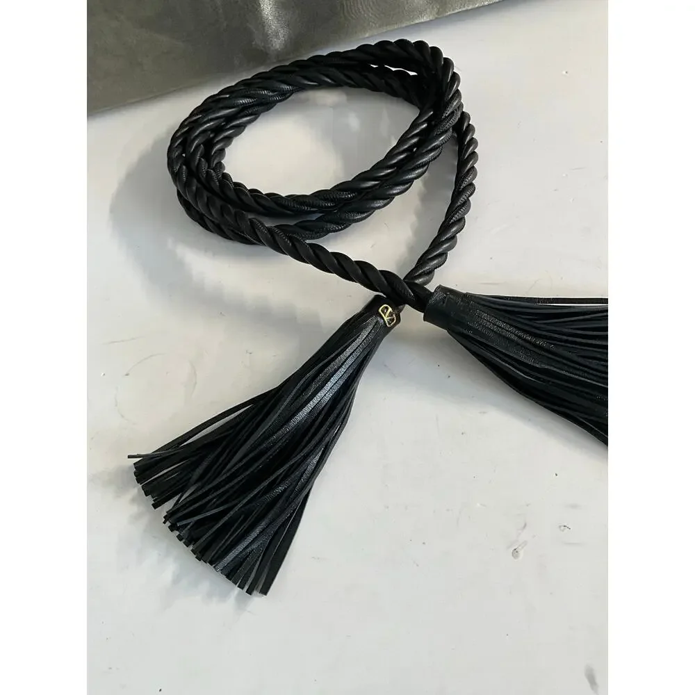 Valentino Garavani preloved but
